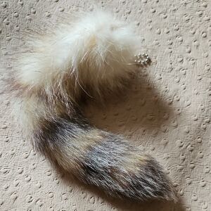 Chic Raccoon Fur Tail Keychain